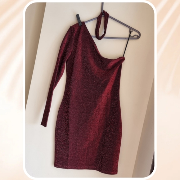 SheIn One Shoulder Glitter Dress With Choker - Picture 12 of 12